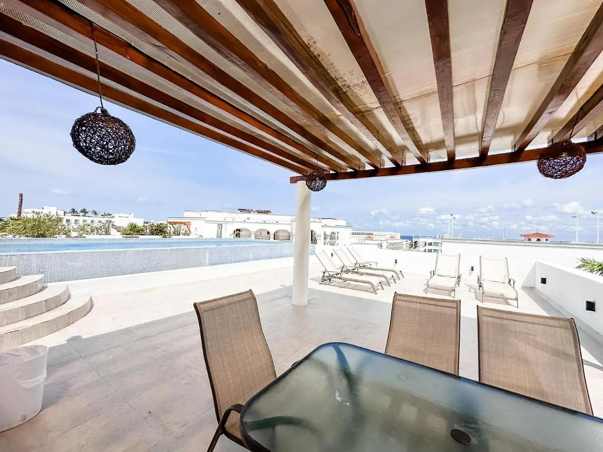 In 21 Trendy Condo Free Wifi Mamitas Beach Playa del Carmen