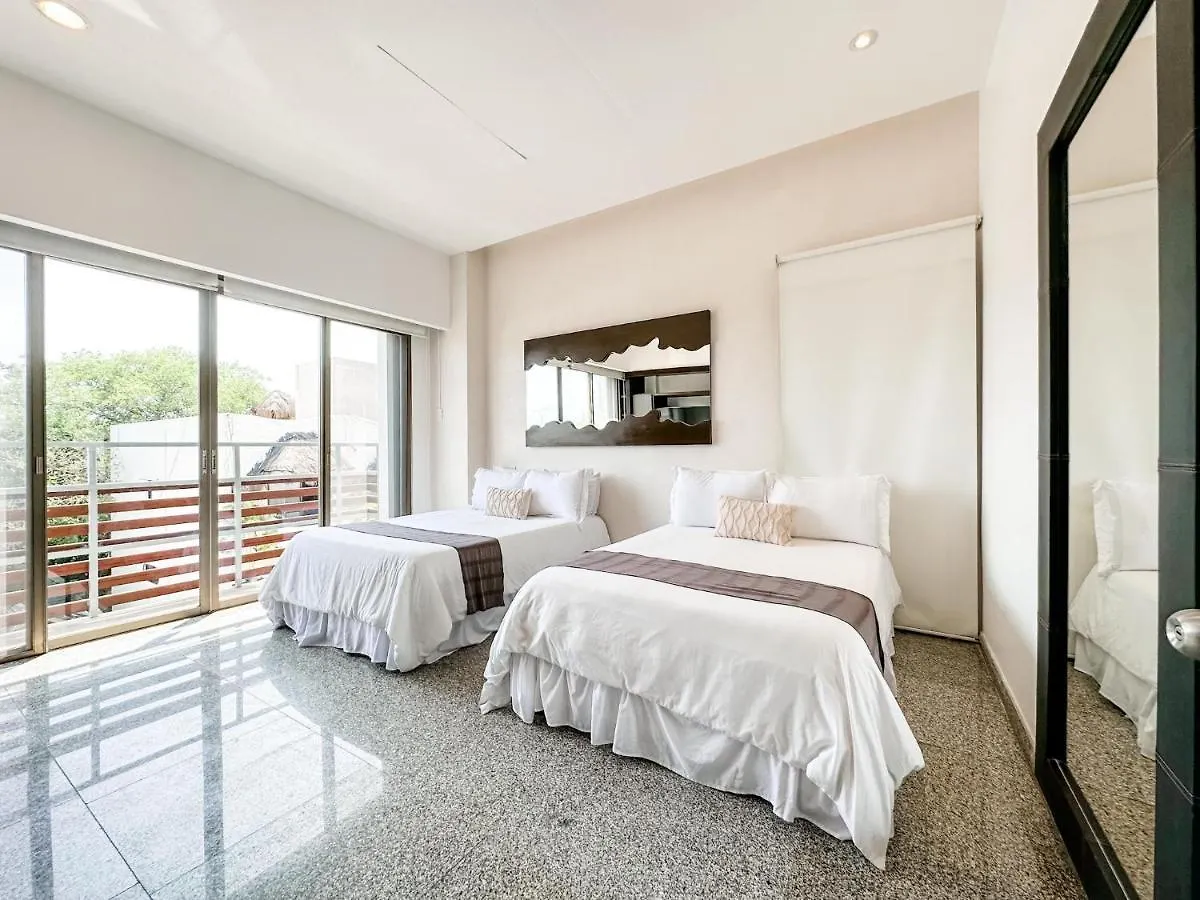 In 21 Trendy Condo Free Wifi Mamitas Beach Playa del Carmen Mexico