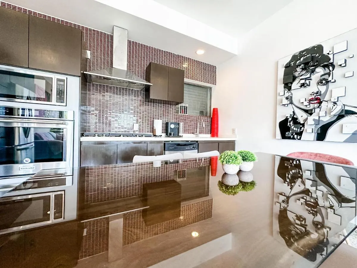 In 21 Trendy Condo Free Wifi Mamitas Beach Playa del Carmen Apartment