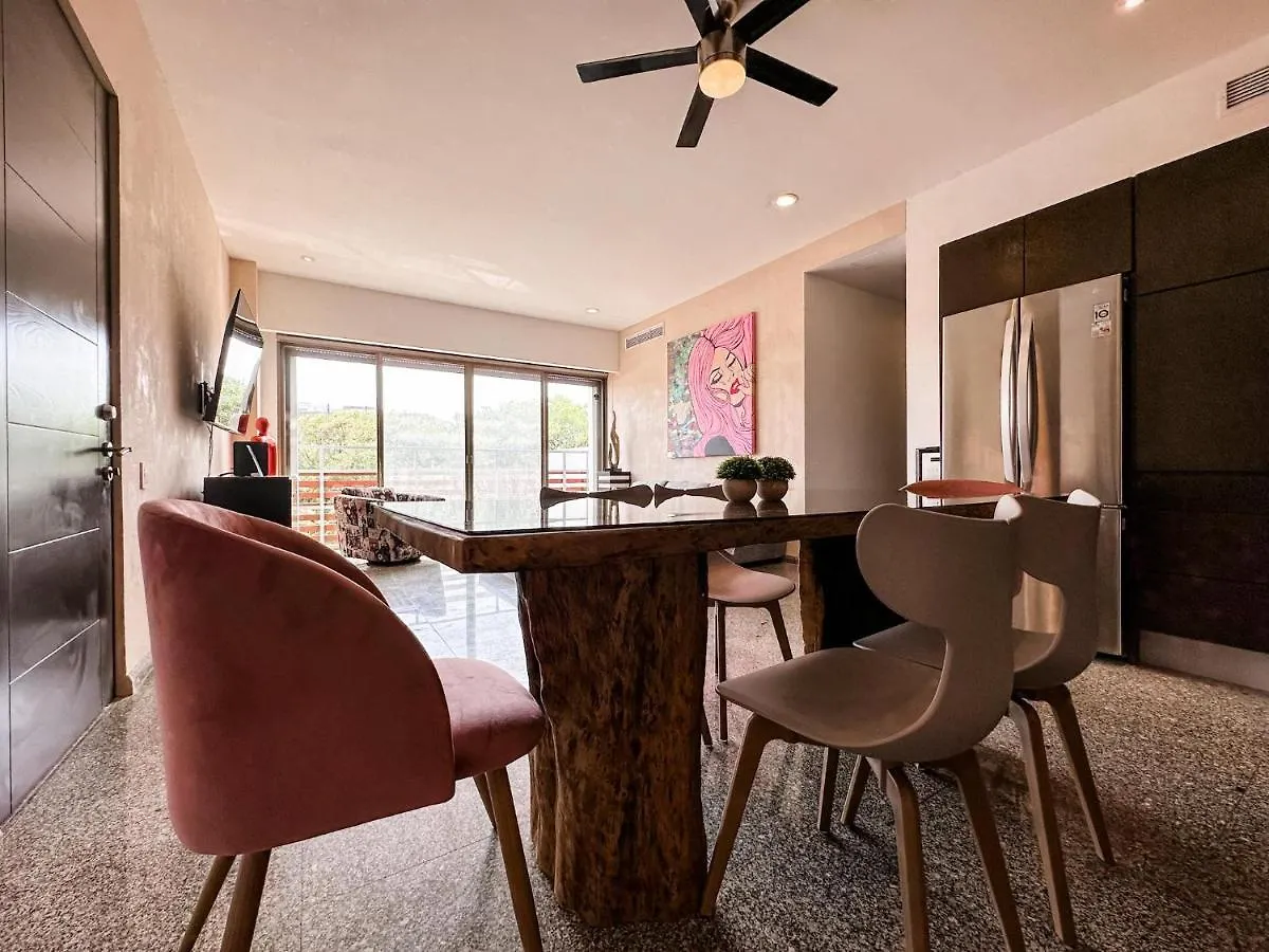 In 21 Trendy Condo Free Wifi Mamitas Beach Playa del Carmen